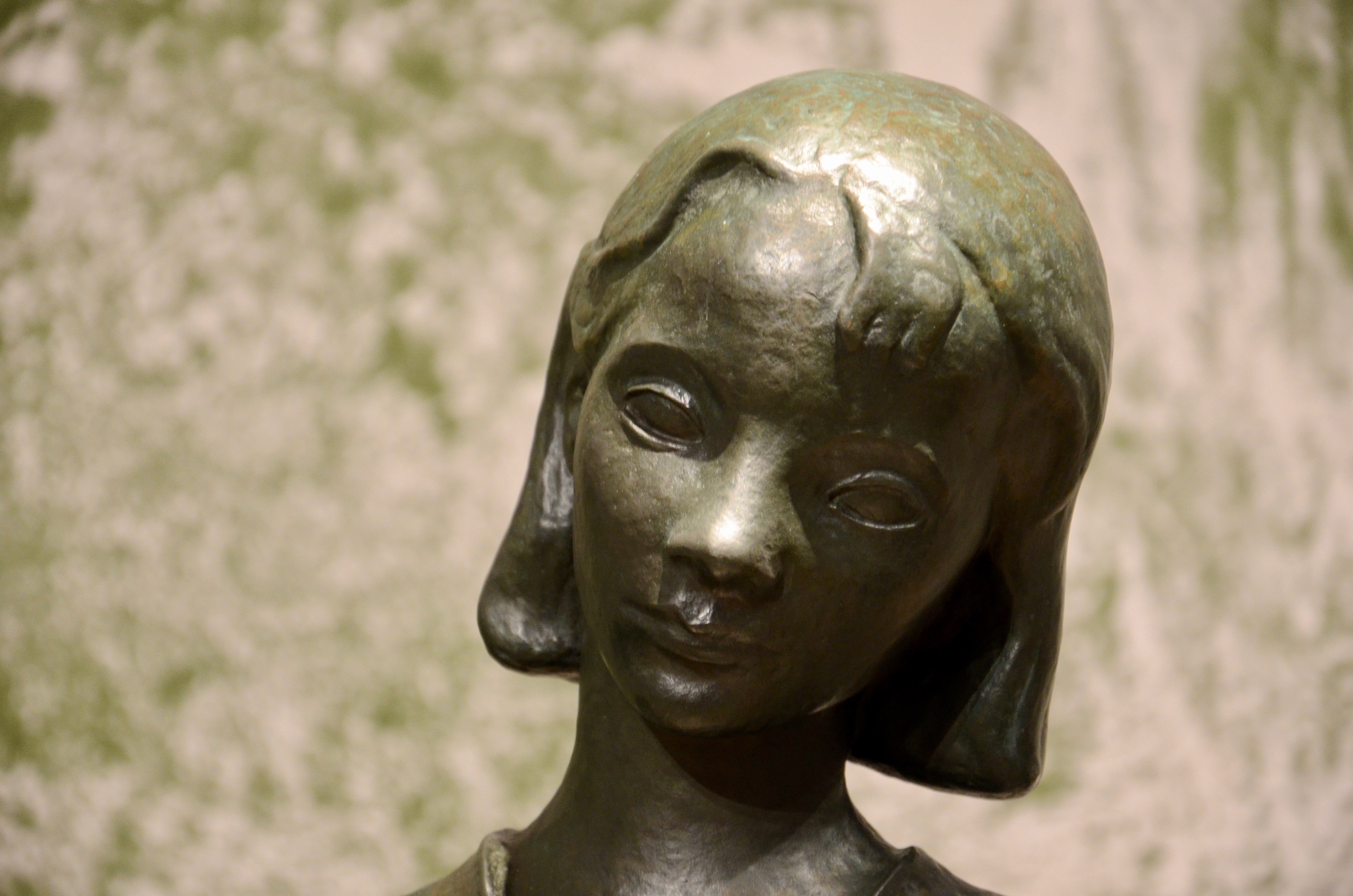 Bird Girl's face